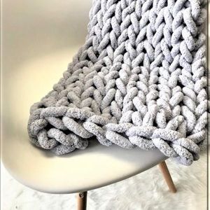 Homemade Chunky Knit Blankets